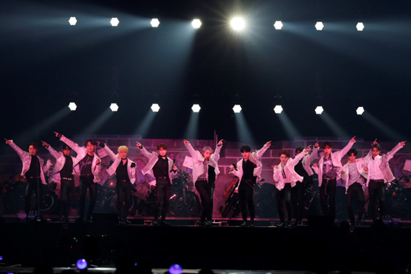 M On Live Seventeen Seventeen 19 Japan Tour Haru アーティスト特集 スペシャル番組 Music On Tv エムオン
