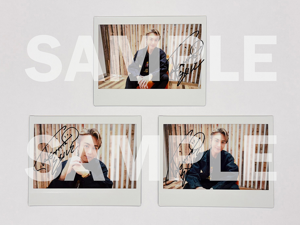 直筆サイン入りチェキ