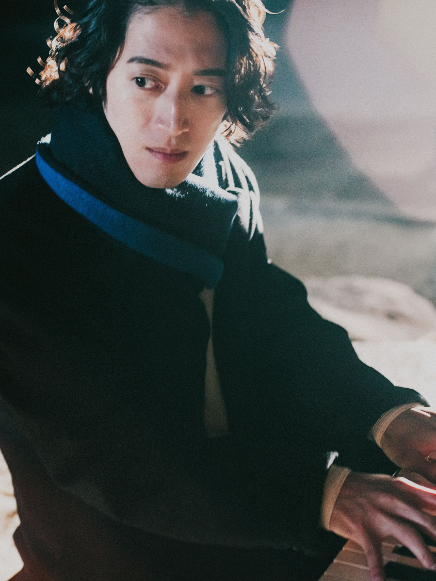 角野隼斗 Photo B